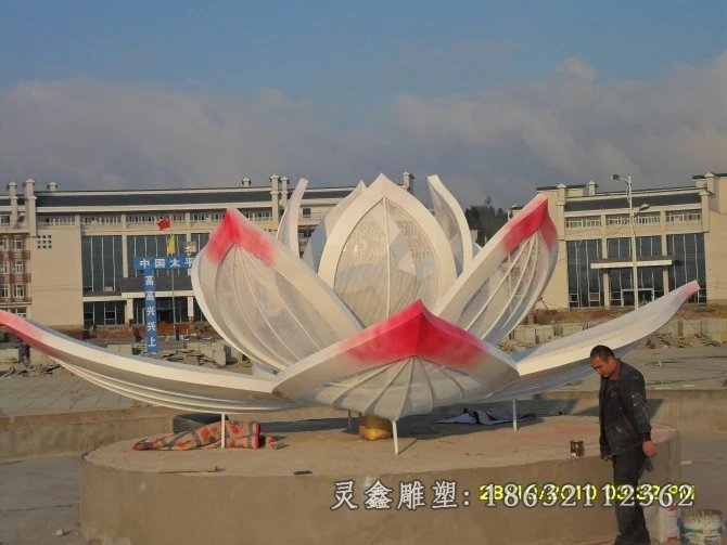 不銹鋼蓮花公園景觀雕塑