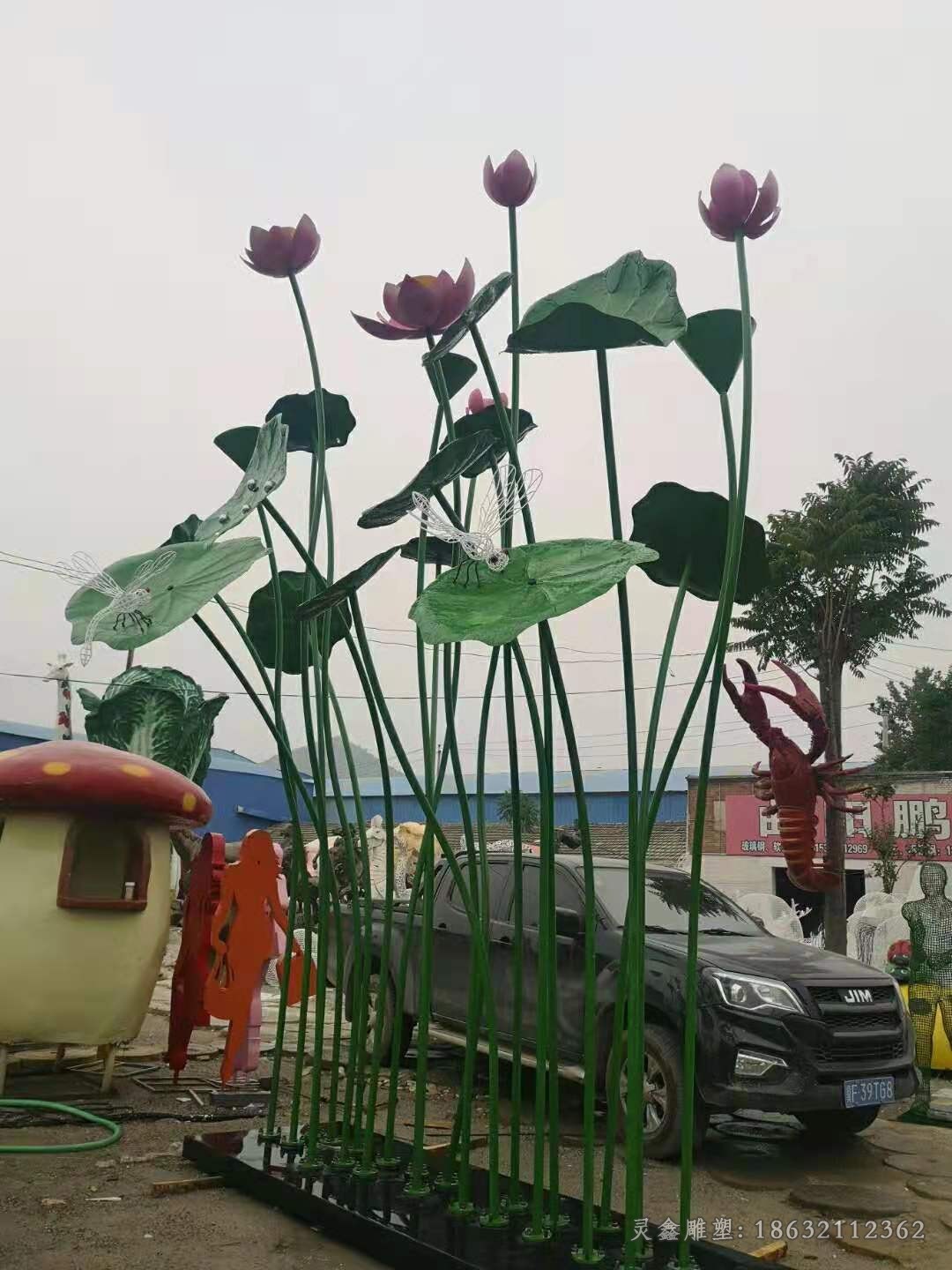 不銹鋼彩繪荷花城市景觀雕塑+