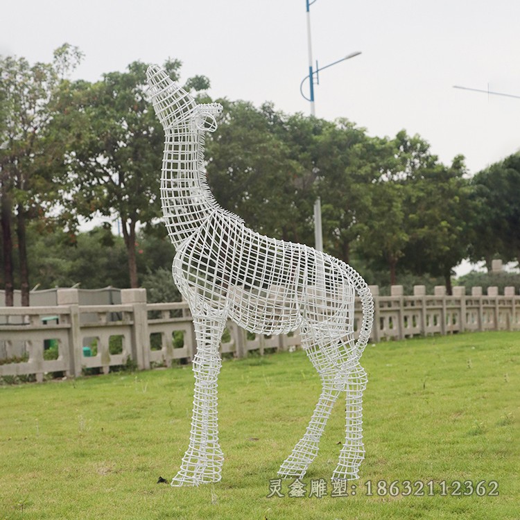 不銹鋼鏤空長頸鹿景區(qū)雕塑