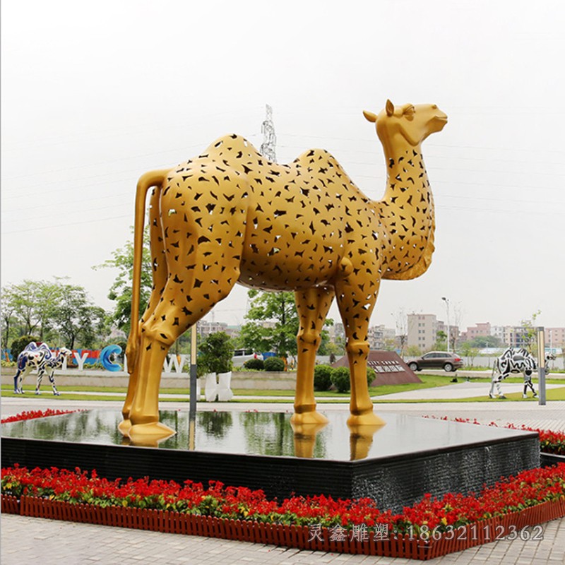 不銹鋼動物駱駝公園雕塑