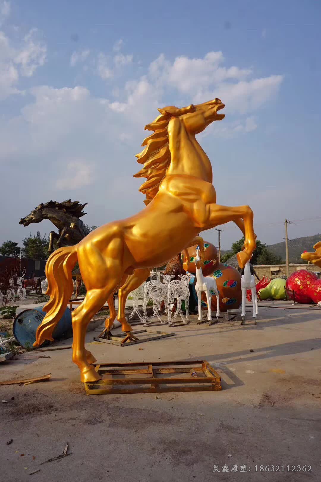 黃銅色奔馬城市景觀銅雕