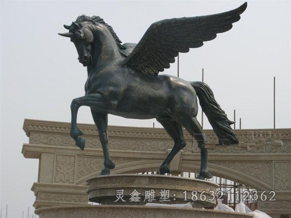 展翅馬校園景觀銅雕