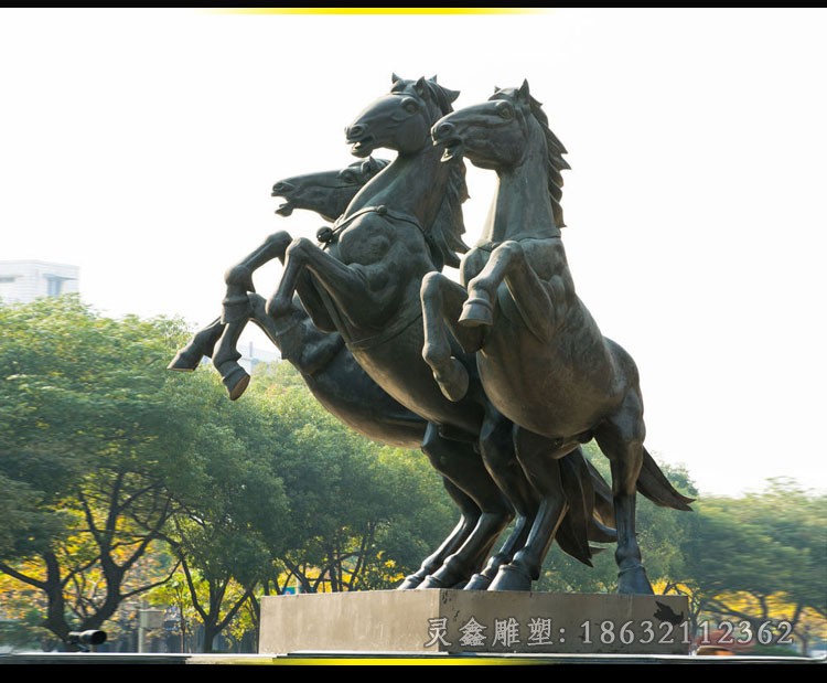 奔騰馬廣場動物銅雕